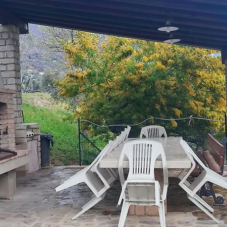 Agriturismo L'Uliveto Gargnano Esterno foto