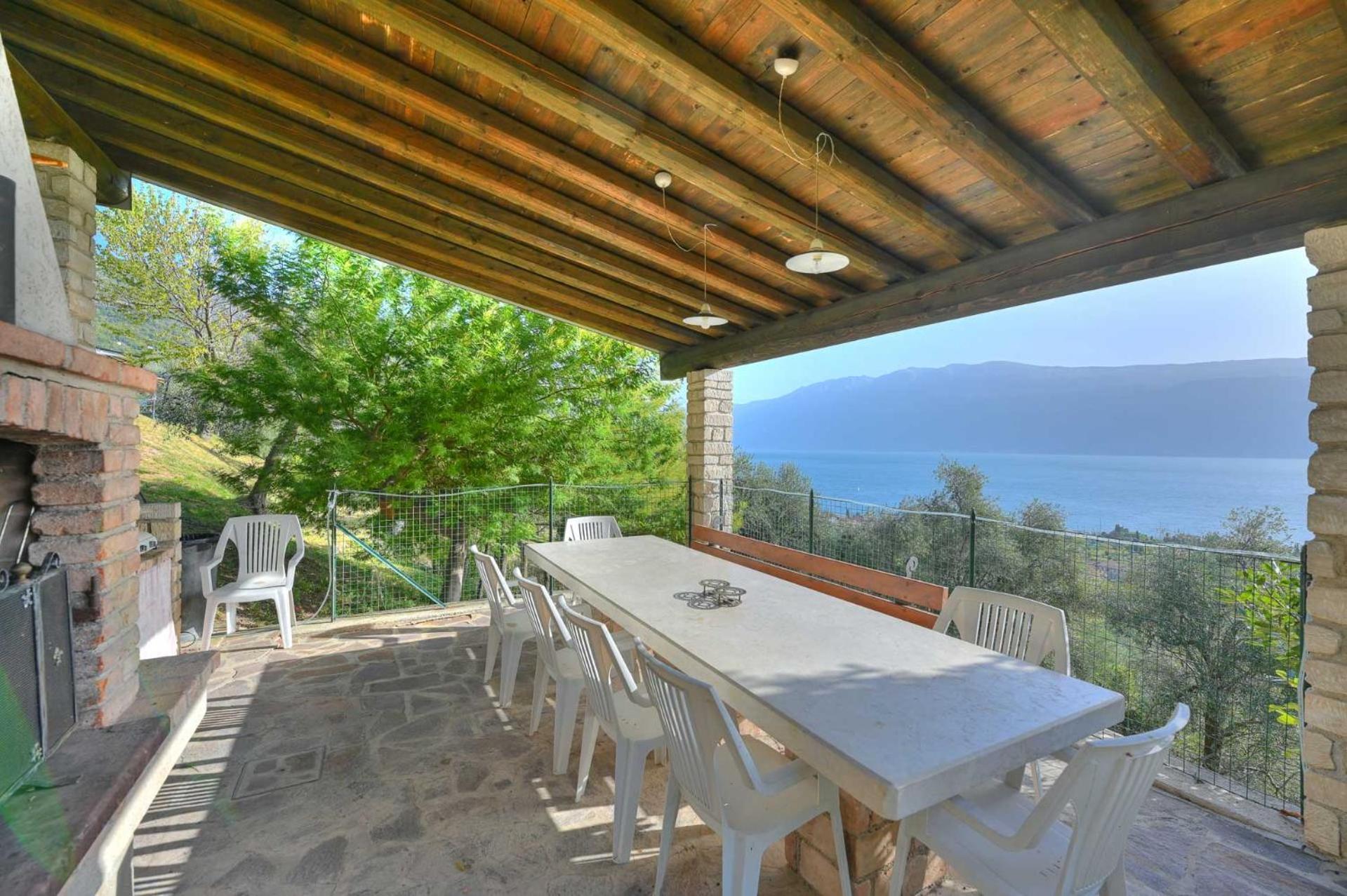 Agriturismo L'Uliveto Gargnano Esterno foto