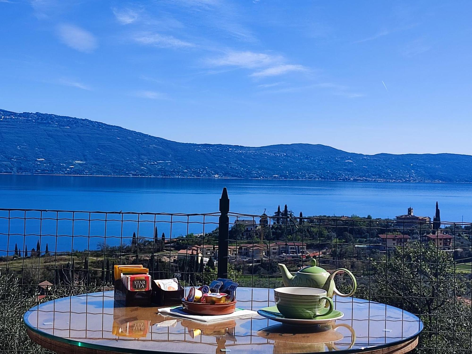 Agriturismo L'Uliveto Gargnano Esterno foto