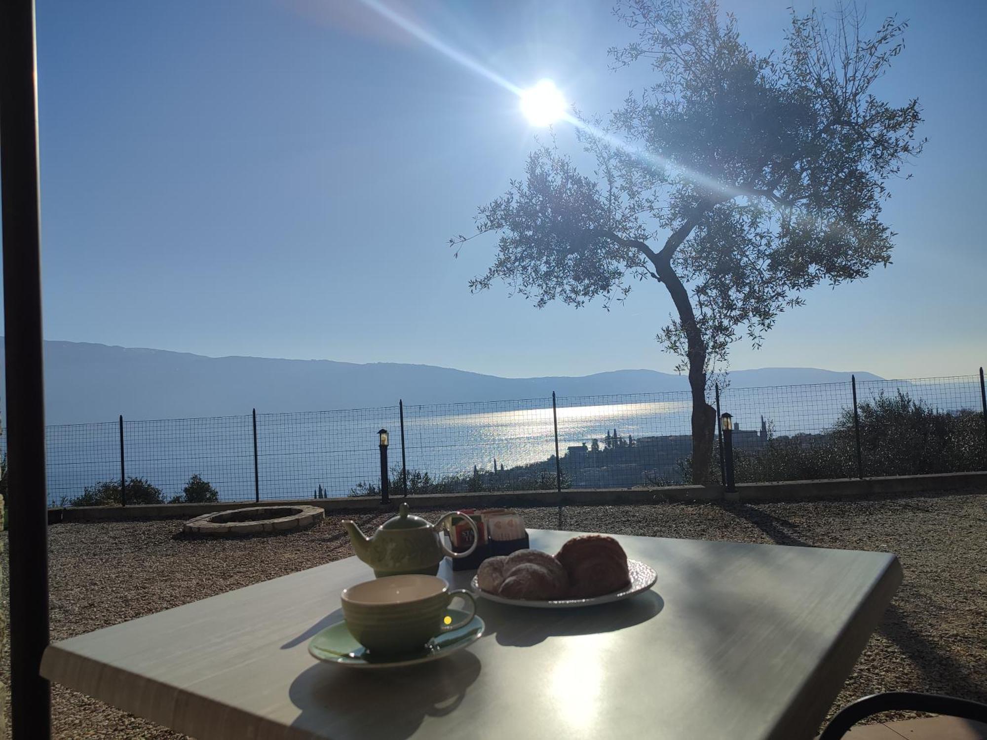 Agriturismo L'Uliveto Gargnano Esterno foto